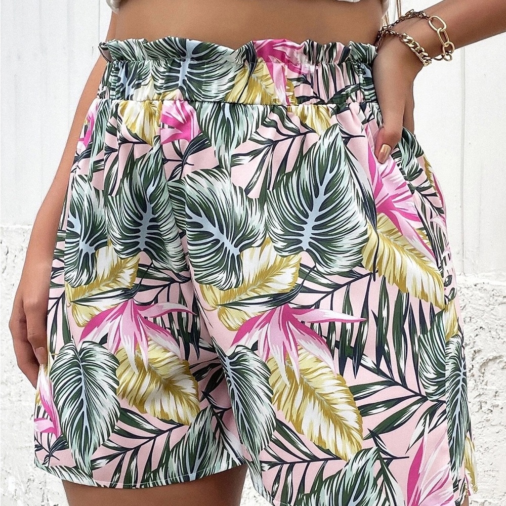 Bermuda light weight short NWOT - Picture 2 of 4